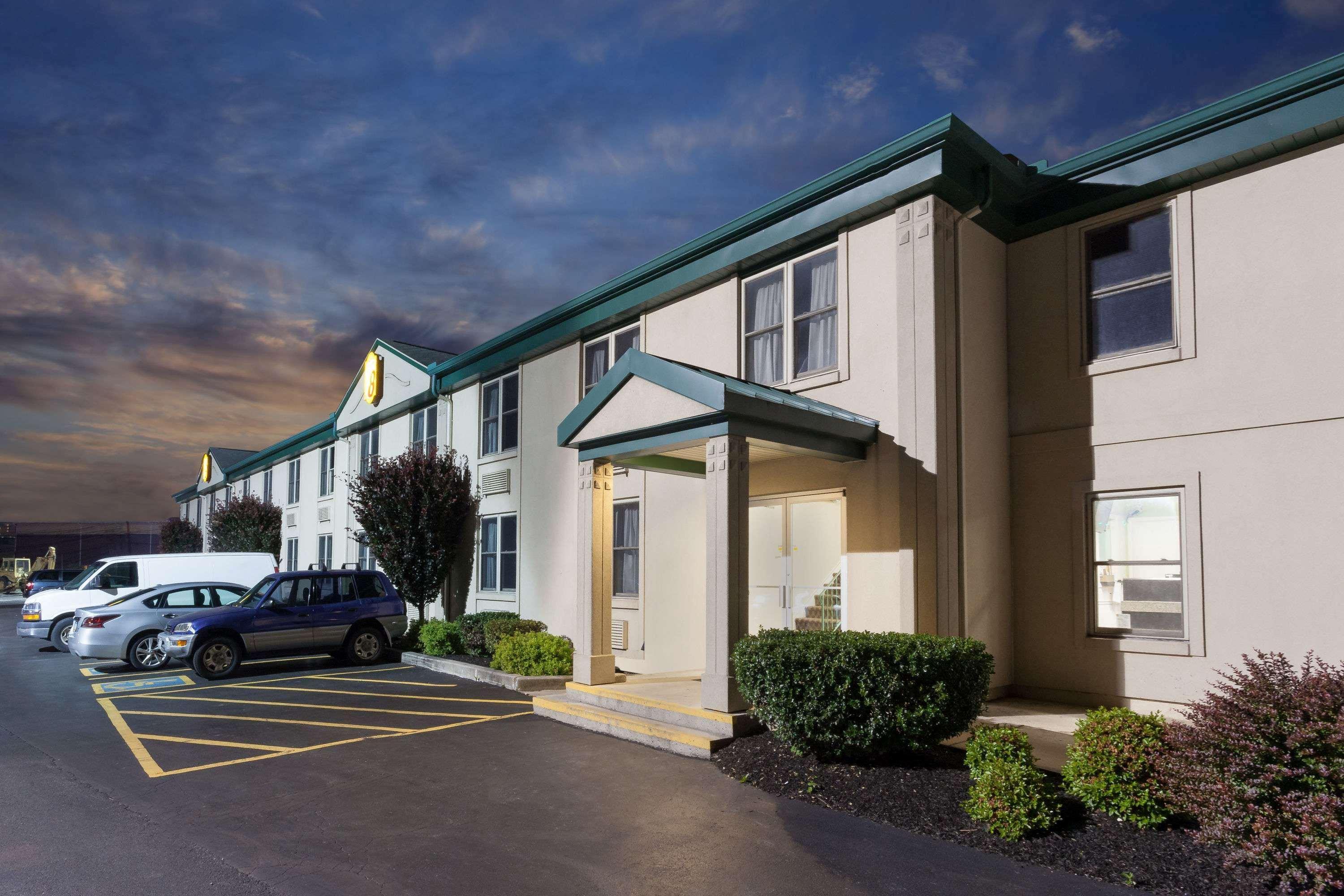 Super 8 By Wyndham Hershey West